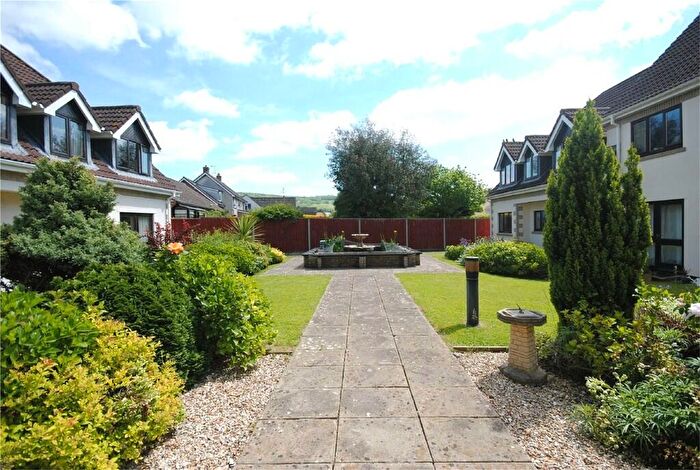 2 Bedroom Apartment For Sale In Station Road, Cheddar, BS27