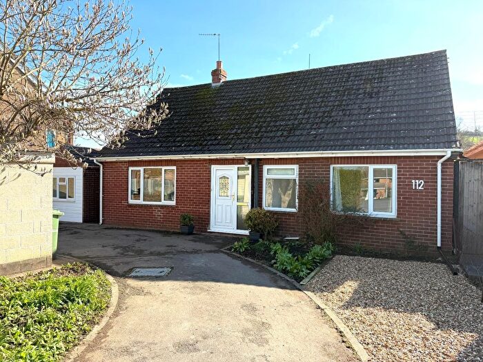 2 Bedroom Detached Bungalow For Sale In Wells Road, Glastonbury, BA6
