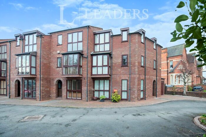 3 Bedroom Town House To Rent In Oaks Corner, Arlington Avenue, Leamington Spa, CV32