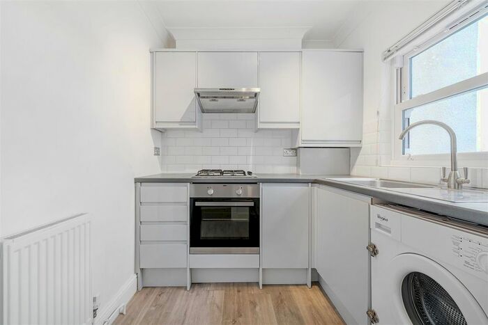 1 Bedroom Flat To Rent In Cotswold Street, West Norwood, SE27
