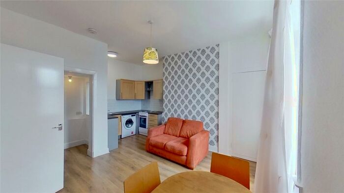 1 Bedroom Apartment To Rent In Hawthornvale, Edinburgh, EH6