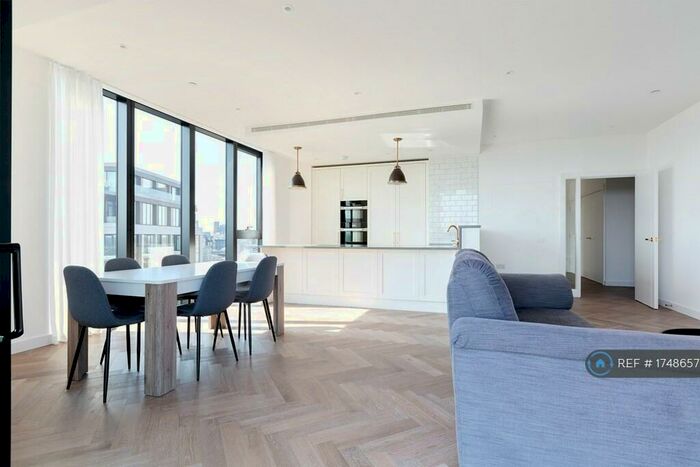 3 Bedroom Flat To Rent In Gauging Square, London, E1W