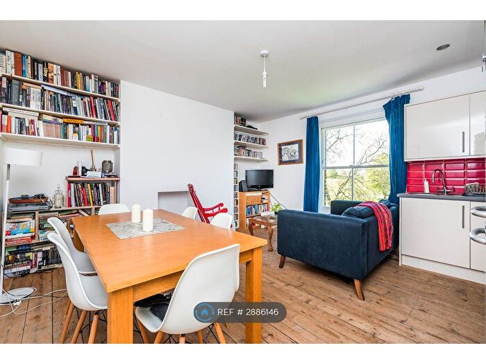 3 Bedroom Maisonette To Rent In Dulwich Road, London, SE24