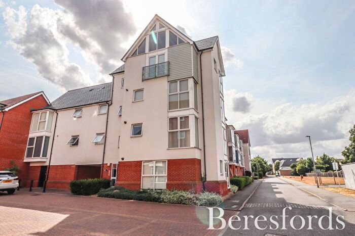 2 Bedroom Flat To Rent In Montfort Drive, CM2