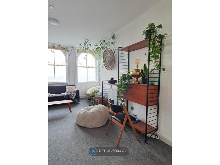 3 Bedroom Flat To Rent In Marine Parade, Folkestone, CT20