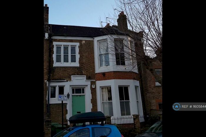 3 Bedroom Flat To Rent In Kyverdale Road, London, N16