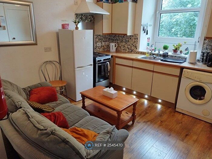 1 Bedroom Flat To Rent In Jute Street, Aberdeen, AB24