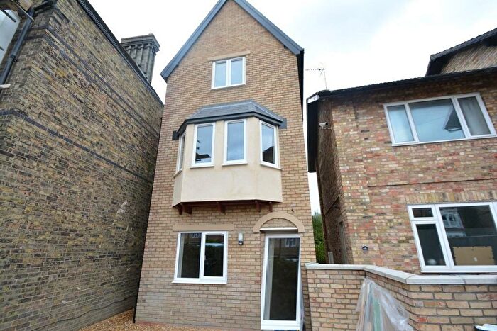 3 Bedroom Flat For Sale In Fletton Avenue, Fletton, Peterborough, PE2