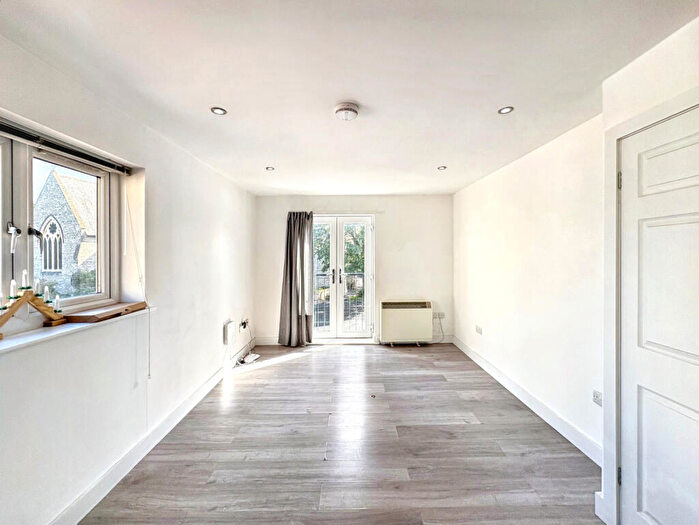 1 Bedroom Flat To Rent In Spire View Paynes Road, Southampton, SO15