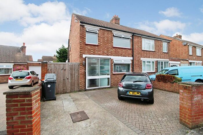 3 Bedroom Semi Detached House To Rent In Addison Close, Kempston, Bedford, MK42