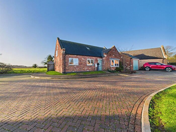 3 Bedroom Detached Bungalow For Sale In The Gables, Spilsby, PE23