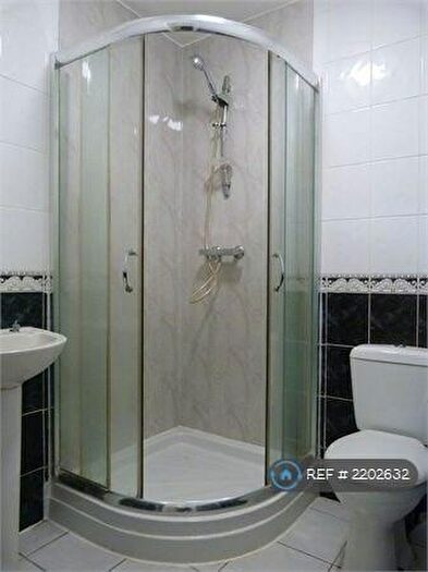 2 Bedroom Flat To Rent In Lynton Road, Harrow, HA2