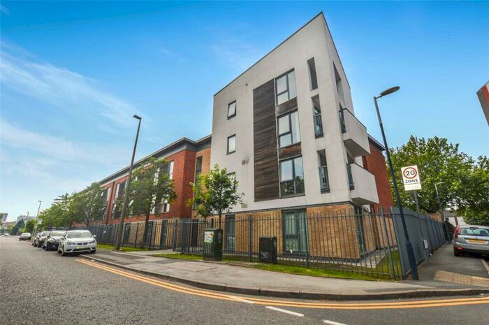 2 Bedroom Flat To Rent In Quay, Ordsall Lane, Salford, M5