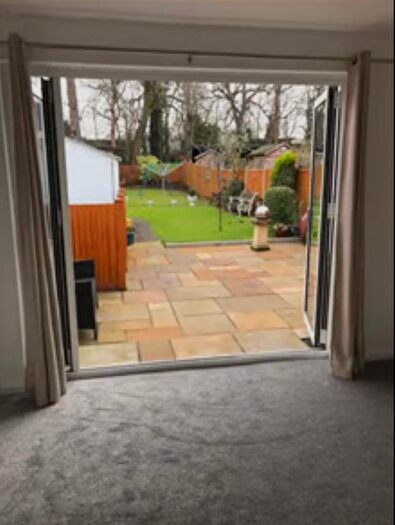 3 Bedroom End Of Terrace House To Rent In Hillcross Avenue, Morden, London, SM4