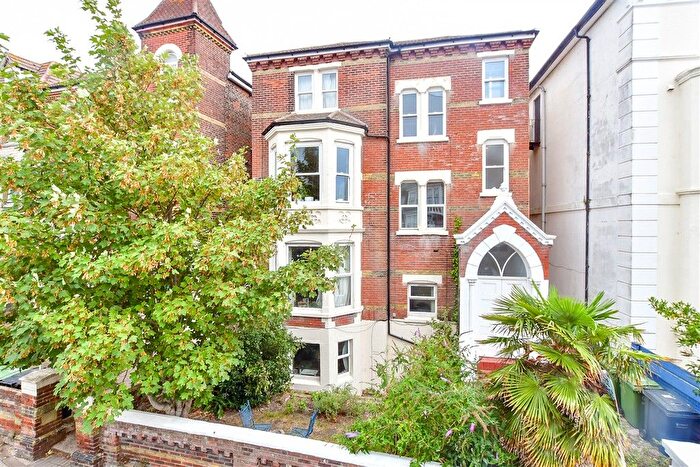 2 Bedroom Flat For Sale In Lennox Road, Southsea, Hampshire, PO5