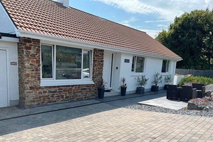 3 Bedroom Bungalow To Rent In Perhaver Park, St. Austell, PL26