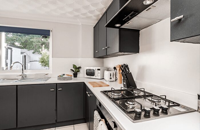 2 Bedroom Semi-Detached House To Rent In St. Donatts Road, London, SE14