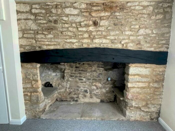 1 Bedroom Flat To Rent In Bridge Street, Witney, OX28