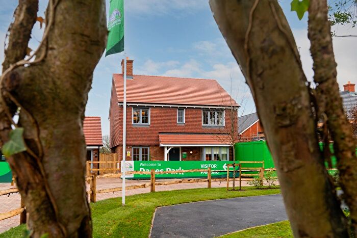 4 Bedroom Detached House For Sale In Brockhills Lane, New Milton, BH25