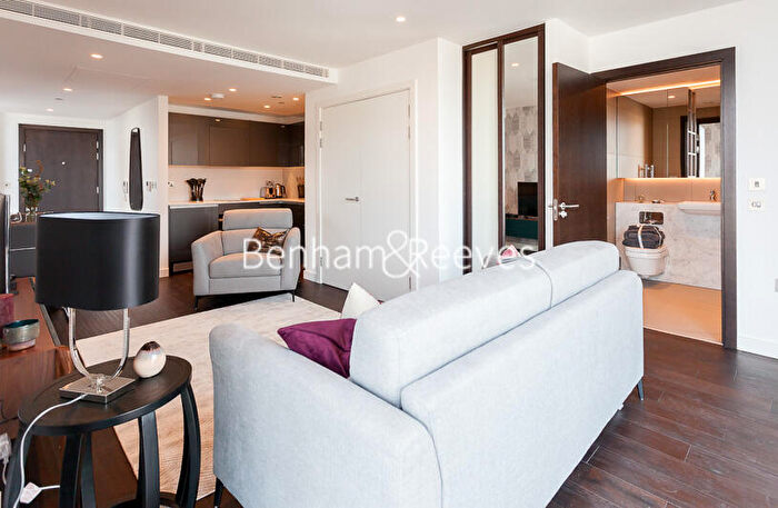 Studio To Rent In Lavender Place, Royal Mint Street, E1