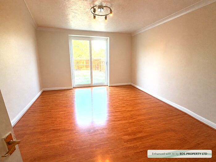 2 Bedroom Terraced House To Rent In Bedroom House For Rent Enfield, EN1