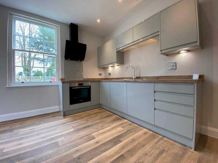 1 Bedroom Apartment To Rent In Coppid Hall, Warfield Road, Bracknell, Berkshire, RG42