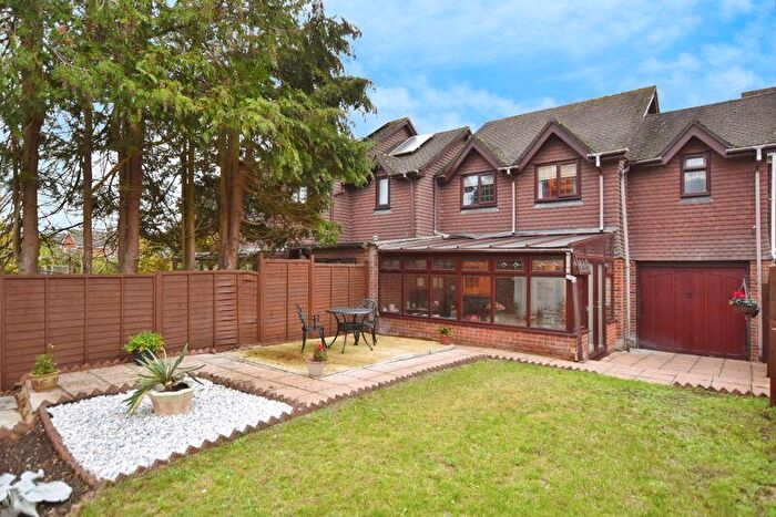 3 Bedroom Link Detached House For Sale In Bishops Mead, Laverstock ***Video Tour***, SP1