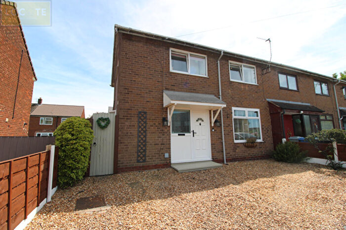 3 Bedroom End Of Terrace House For Sale In Laurel Walk Partington, M31