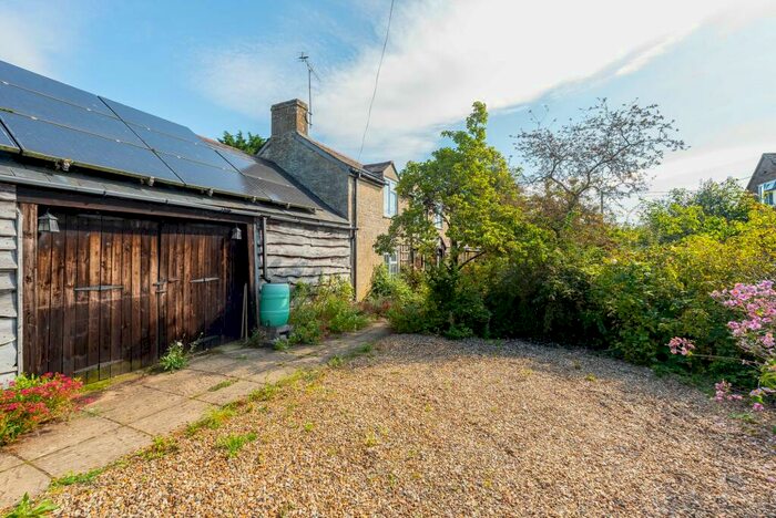 3 Bedroom Cottage For Sale In Cote, Bampton, OX18