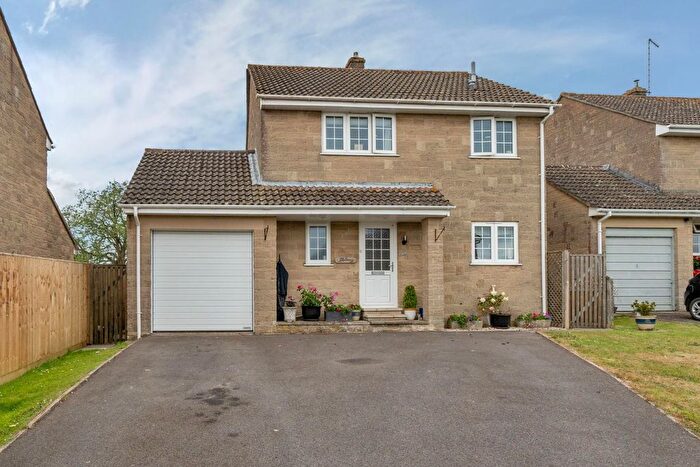 3 Bedroom Detached House For Sale In Vincents Close, Alweston, Sherborne, DT9
