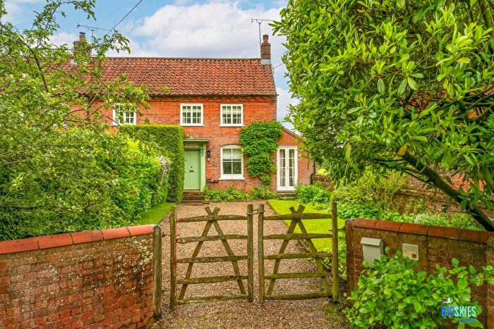 1 Bedroom Cottage For Sale In The Street, Swanton Novers, NR24