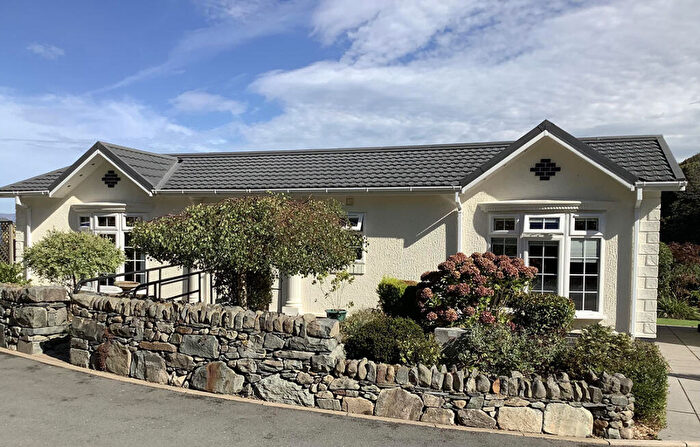 2 Bedroom Park Home For Sale In Pant Mawr Residential Park, Ffordd Uchaf, Harlech, Gwynedd, LL46