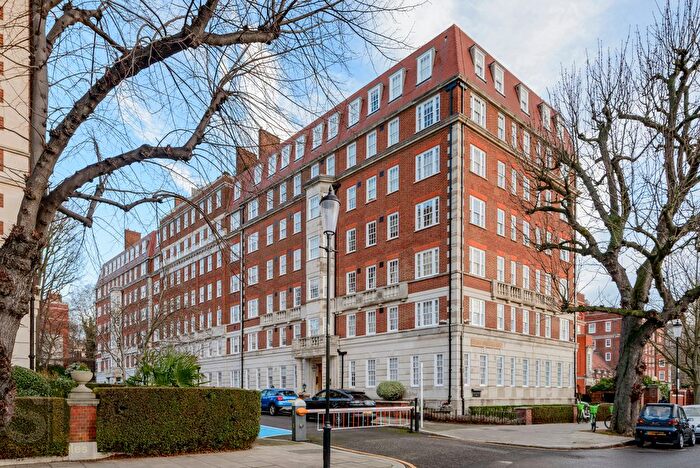 3 Bedroom Flat For Sale In Duchess Of Bedfords Walk, Kensington, W8