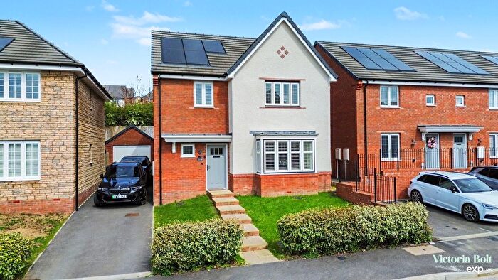 4 Bedroom Detached House For Sale In Cross Park, Filham, PL21