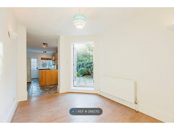 1 Bedroom Flat To Rent In Woodland Gardens, London, N10