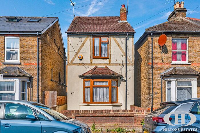 4 Bedroom Detached House For Sale In Albert Road, Yiewsley, West Drayton, UB7