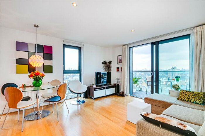 1 Bedroom Flat To Rent In Thomas Tower, Dalston Square, E8