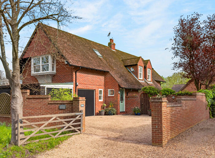 4 Bedroom Detached House For Sale In High Street, Drayton St. Leonard Wallingford, OX10