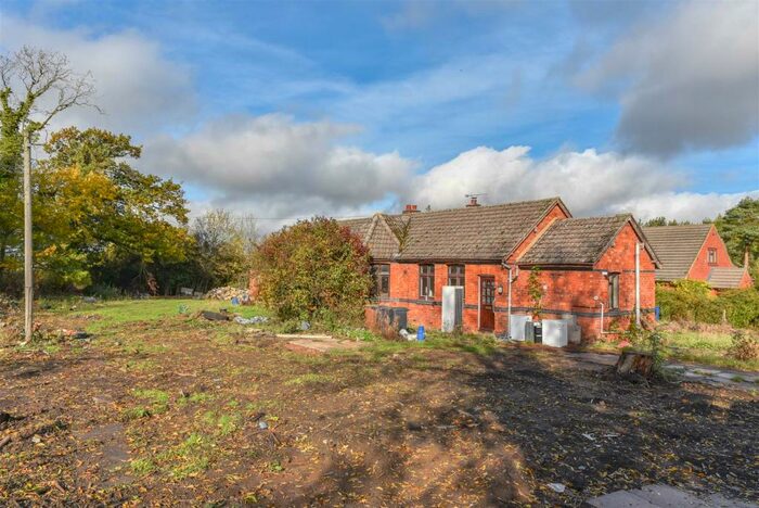 4 Bedroom Detached Bungalow For Sale In Moulton Road, Holcot, Northampton, NN6