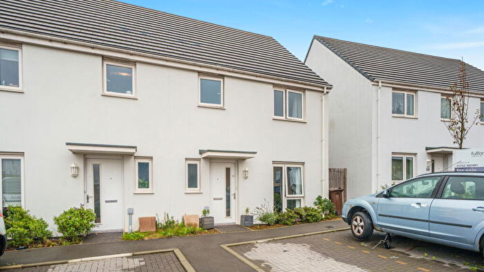 3 Bedroom Semi-Detached House For Sale In Draco Drive, Plymouth, PL2