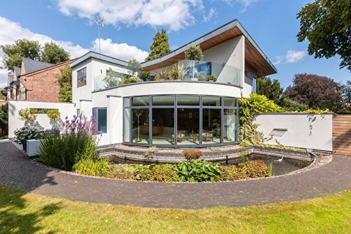 5 Bedroom House For Sale In Hornbeam Lodge, Beverley, HU17
