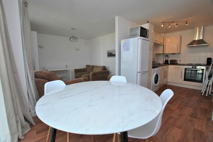 1 Bedroom Flat To Rent In Jasper Avenue, Hanwell, W7