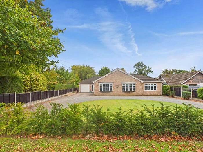 4 Bedroom Detached Bungalow For Sale In Tor O Moor Road, Woodhall Spa, LN10