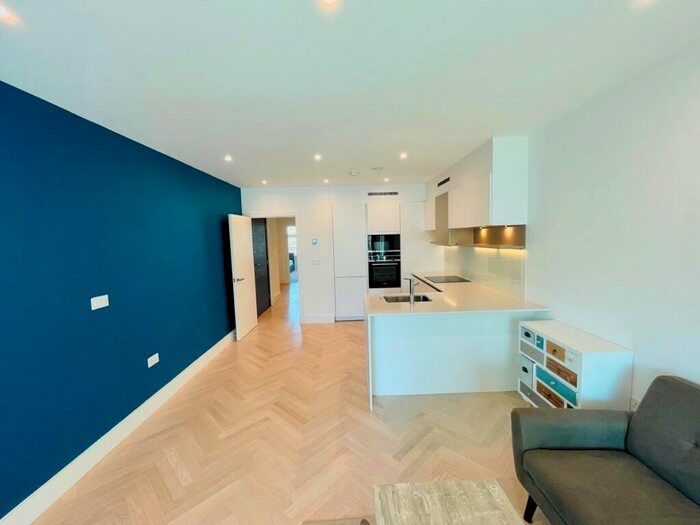 2 Bedroom Flat To Rent In Market Road, London, N7