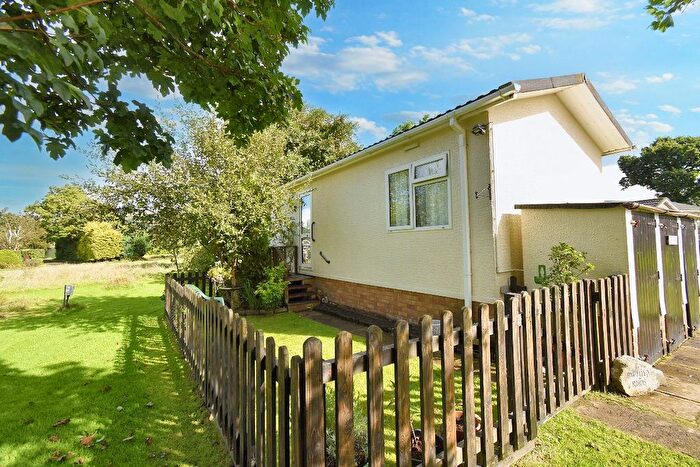 2 Bedroom Park Home For Sale In Bwthwn Rhos, Glebe Caravan Park, Okehampton, EX20