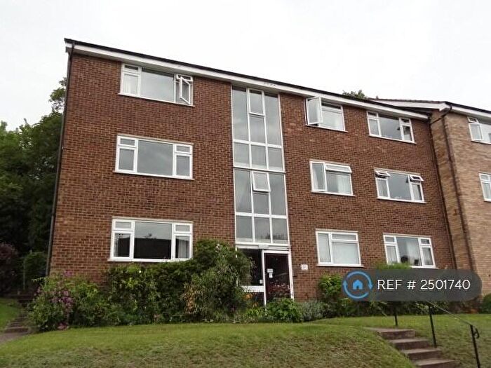 1 Bedroom Flat To Rent In Dunkeld House, High Wycombe, HP11