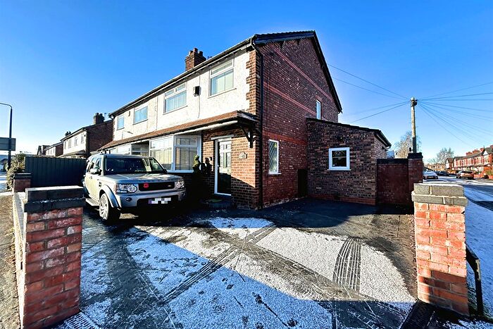 3 Bedroom Semi Detached House For Sale In Symons Road, Sale, M33