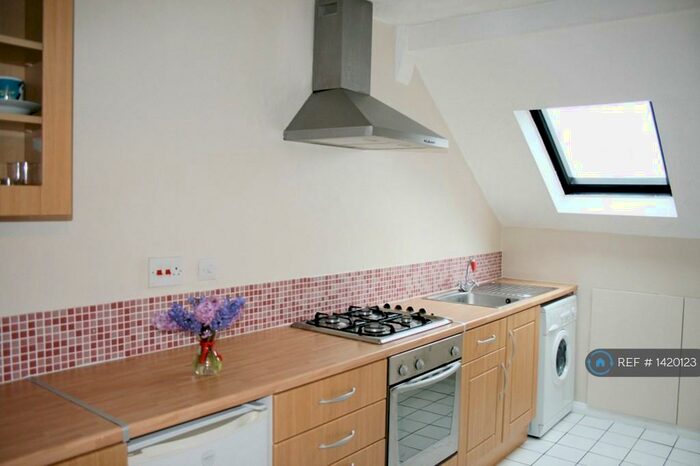 1 Bedroom Semi-Detached House To Rent In Silverdale, London, SE26