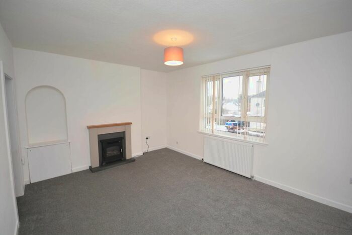 3 Bedroom Flat To Rent In Macewen Drive, Inverness, IV2