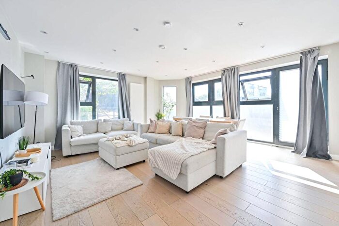 2 Bedroom Flat For Sale In Atar House, South Bermondsey, London, SE16